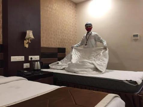 Sri Ram Hotel Tirunelveli Buitenkant foto